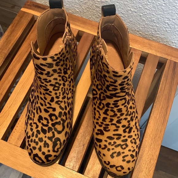 Vionic Clara Leopard Print Booties Size 6.5 - Picture 6 of 7